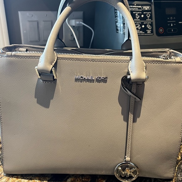 Michael Kors Purse - Picture 1 of 5